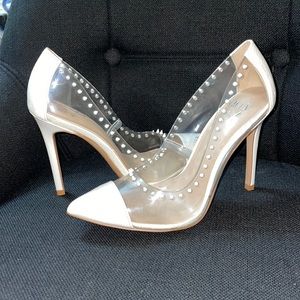 Going through my closet and need to sell my shoes